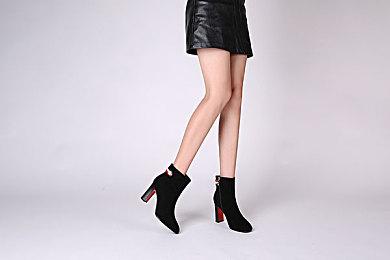 《暗黑地牢2》1.0正式版推迟至2023年2月 主机版随后推出